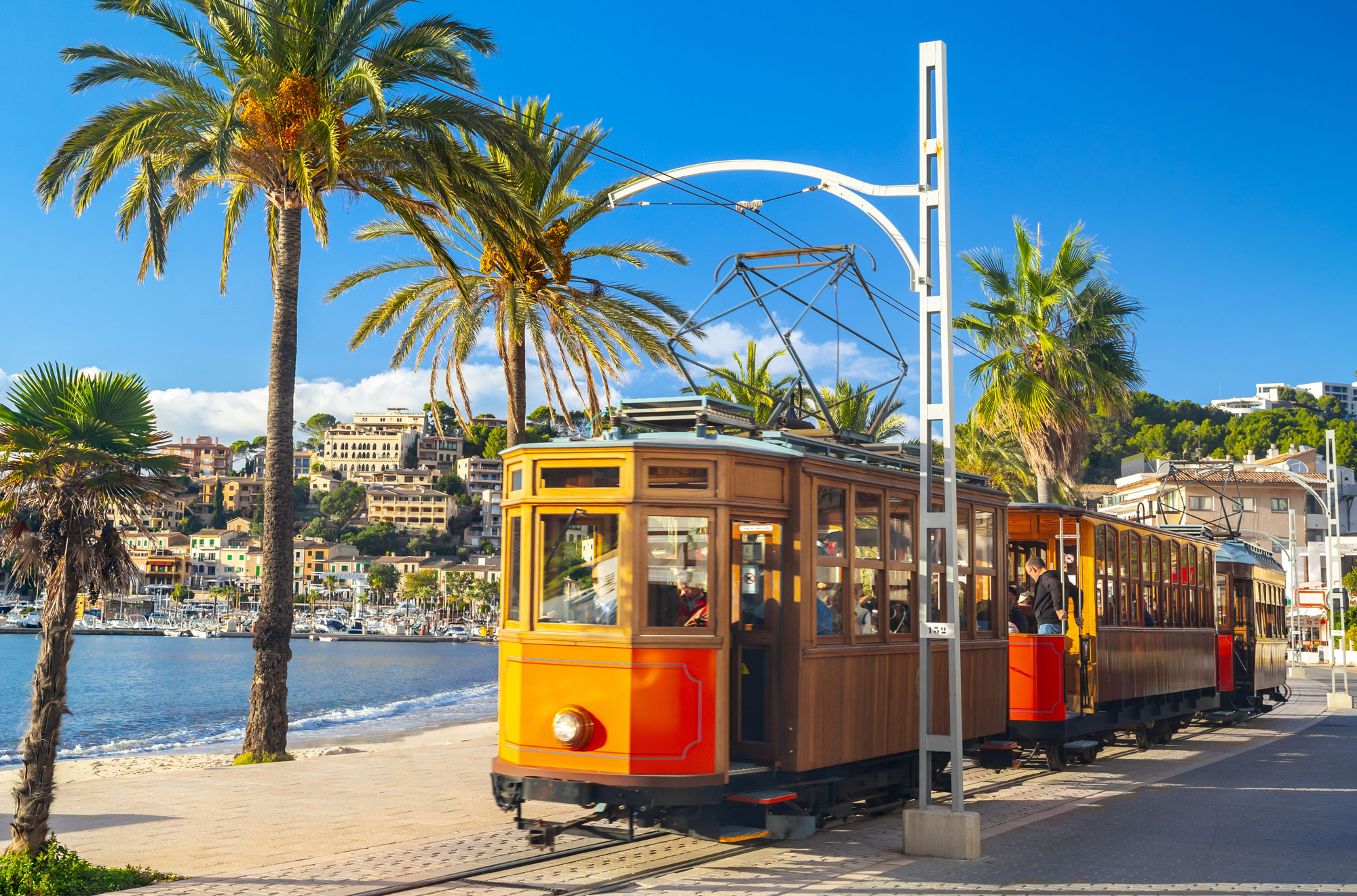 Den gamle sporvognen som går mellom Sóller og Puerto de Sóller
