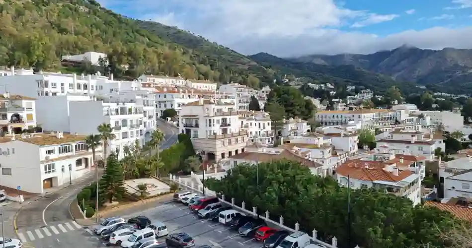 Utsikt mot hotellet fra torget