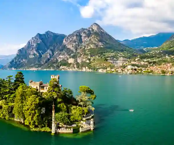 Isola De Loreto i Iseosjøen