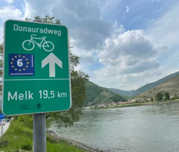 Sykkelsti langs Donau