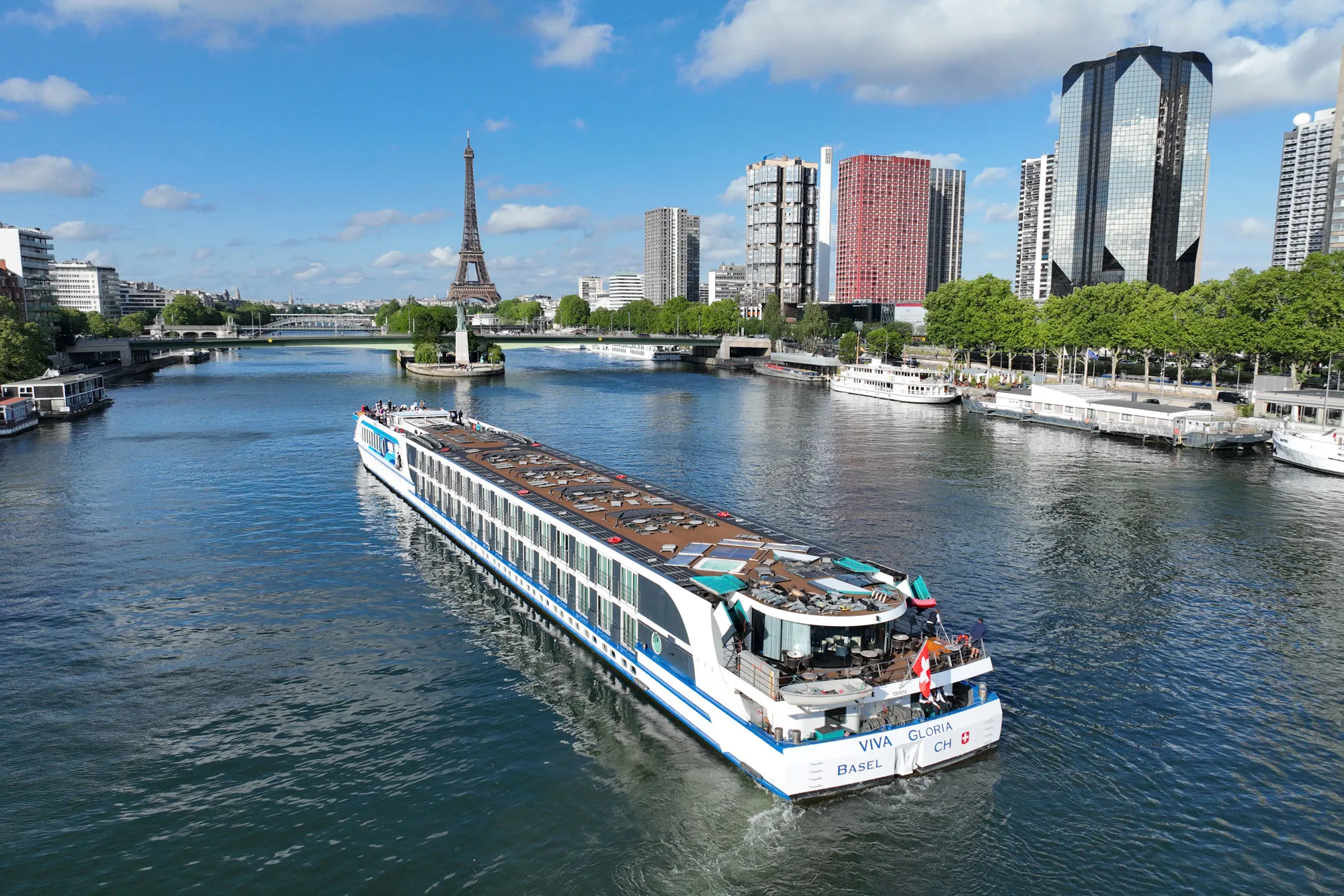 MS VIVA Gloria i Paris