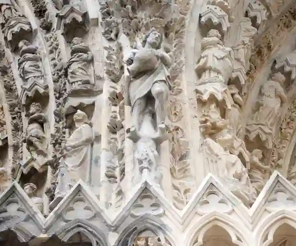 Detalj fra Notre-Dame de Reims
