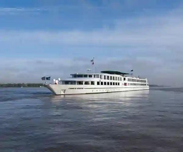 MS Cyrano de Bergerac