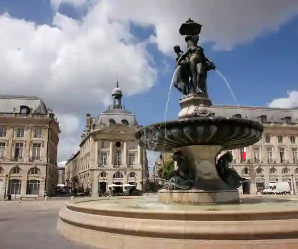 La Bourse Square