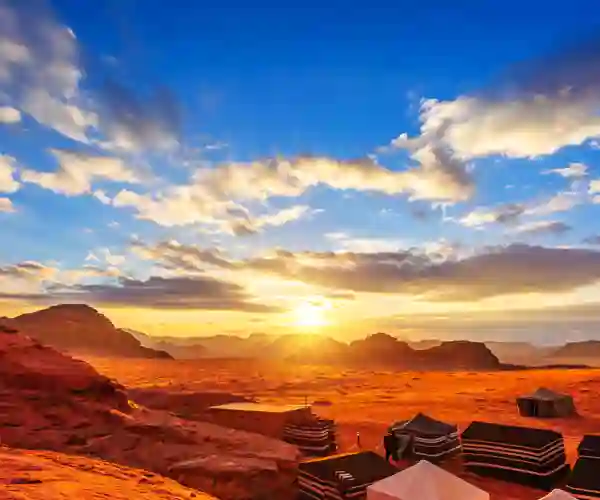 Soloppgang i Wadi Rum