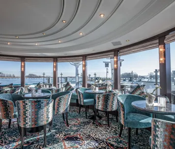 Lounge/bar, MS George Eliot