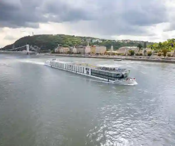 MS River Sapphire