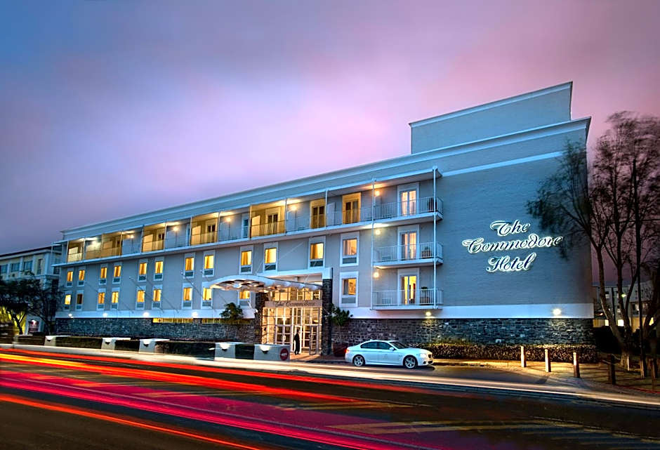 Commodore Hotel